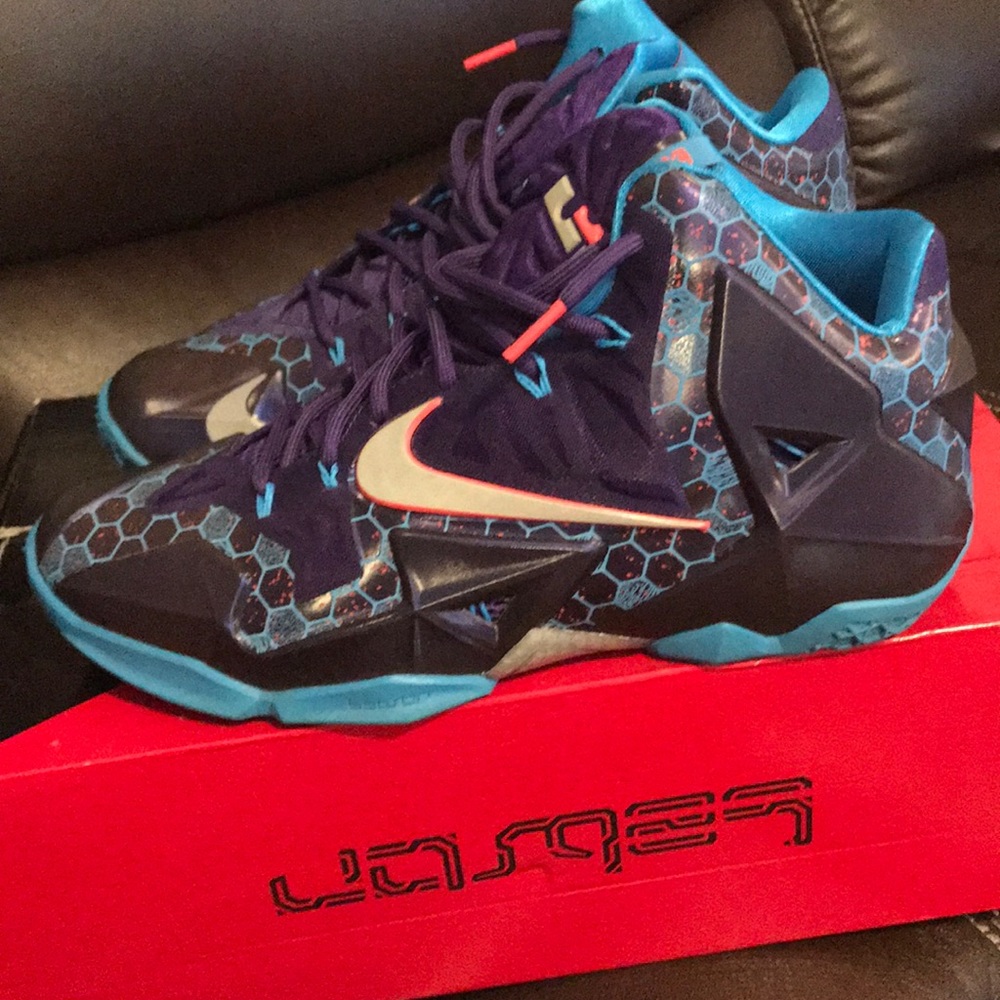 Lebron XI